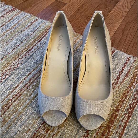 Calvin Klein heels - Picture 1 of 4